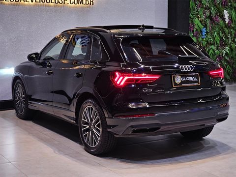 Audi Q3 Black Ed. 1.4 TFSI Flex/Black S-tron.