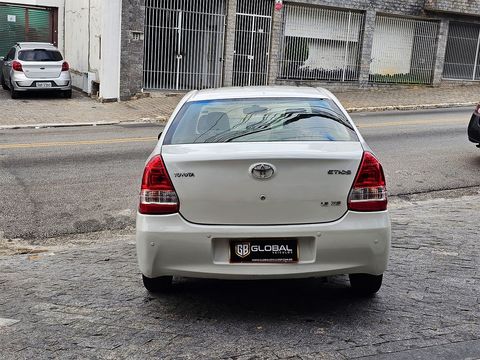 Toyota ETIOS XS Sedan 1.5 Flex 16V 4p Aut.