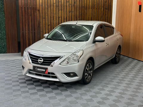 Nissan VERSA SL 1.6 16V FlexStart 4p Aut.