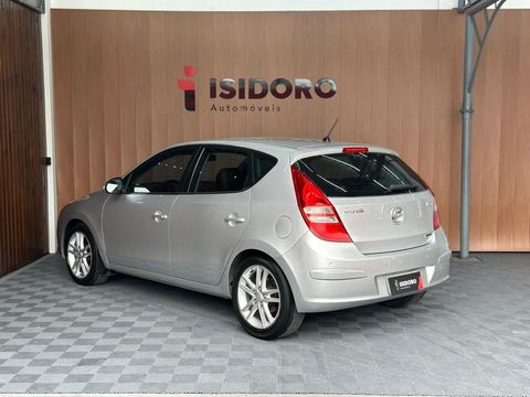 Hyundai i30 2.0 16V 145cv 5p Aut.