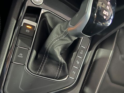 VolksWagen TIGUAN Allspac R-Line 300 TSI 2.0 