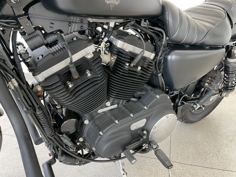 Harley XL 883N IRON