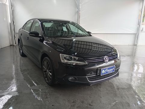 Foto do veiculo VolksWagen JETTA Highline 2.0 TSI 16V 4p Tiptronic