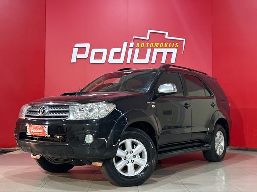 Toyota Hilux SW4 SRV D4-D 4x4 3.0 TDI Dies. Aut