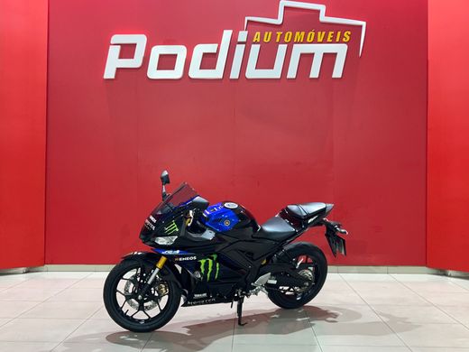 YAMAHA YZF R-3 321/ABS