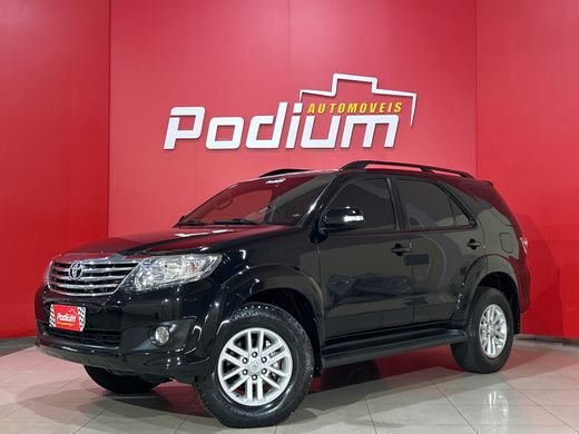 Toyota Hilux SW4 SR 4x2 2.7/ 2.7 Flex 16V Aut.