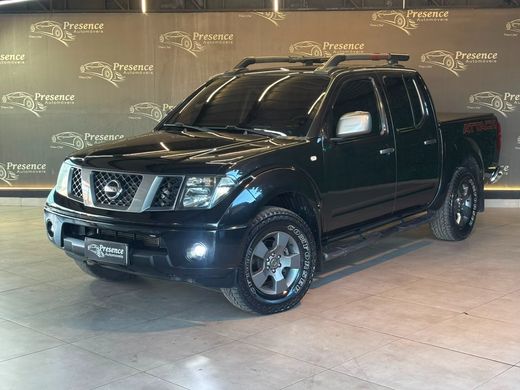 Nissan Frontier LE ATTACK CD 4x4 2.5 TB Die.Aut