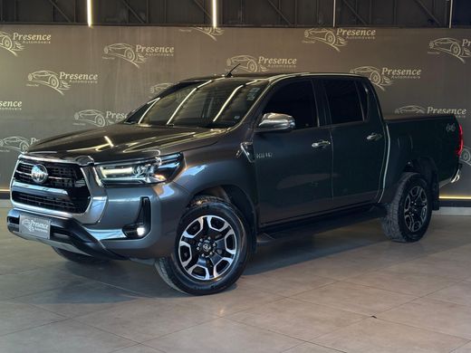 Toyota Hilux CD SRX 4x4 2.8 TDI 16V Diesel Aut.