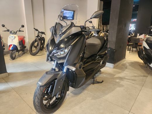 YAMAHA XMAX 250 ABS