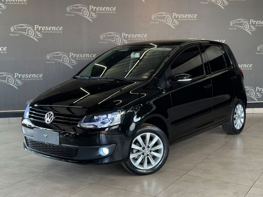 VolksWagen Fox 1.6 Mi Total Flex 8V 5p