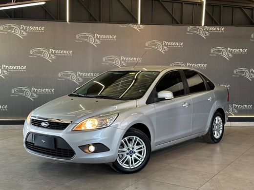 Ford Focus Sedan 2.0 16V/2.0 16V Flex 4p