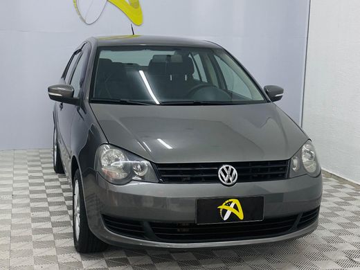 VolksWagen Polo Sedan 1.6 Mi Total Flex 8V 4p