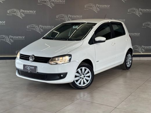 VolksWagen Fox 1.6 Mi Total Flex 8V 5p