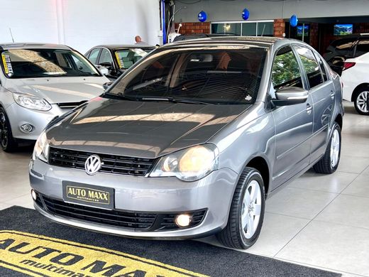 VolksWagen Polo Sedan 1.6 Mi Total Flex 8V 4p