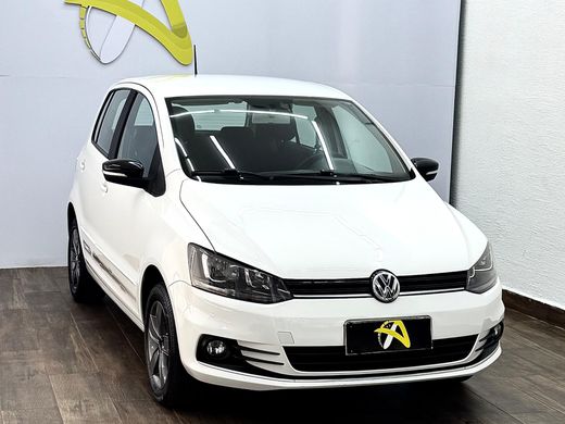 VolksWagen Fox Connect 1.6 Flex 8V 5p