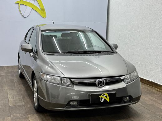 Honda Civic Sedan LXS 1.8/1.8 Flex 16V Aut. 4p