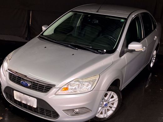 Ford Focus Sedan 2.0 16V/2.0 16V Flex 4p
