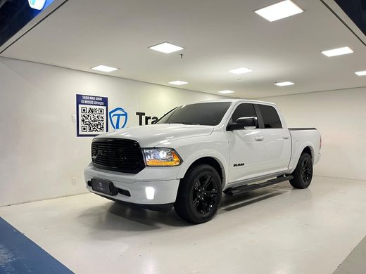 RAM CLASSIC LARAMIE 5.7 CD V8 4X4 Aut.
