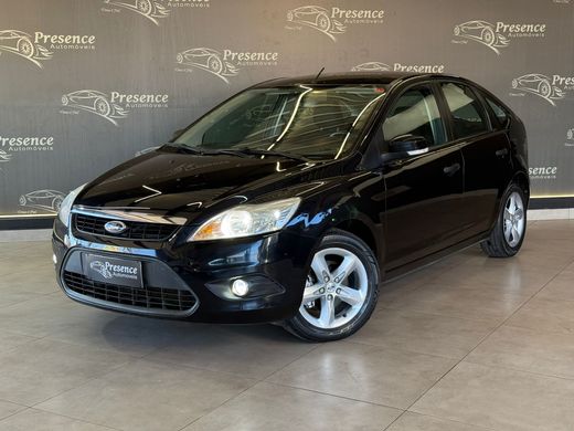 Ford Focus 1.6 S/SE/SE Plus Flex 8V/16V  5p