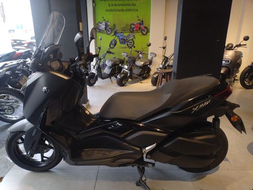YAMAHA XMAX 250 CONNECTED 