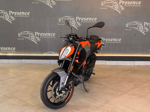 KTM DUKE 390