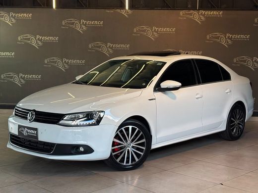 VolksWagen JETTA Highline 2.0 TSI 16V 4p Tiptronic