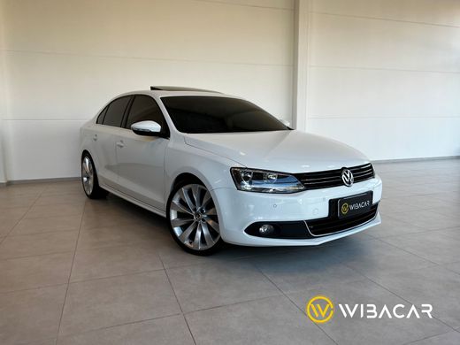 VolksWagen JETTA Highline 2.0 TSI 16V 4p Tiptronic