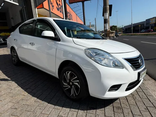 Nissan VERSA SV 1.6 16V Flex Fuel 4p Mec.