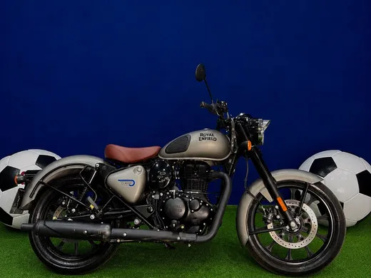 Royal Enfield Classic 350 Dark