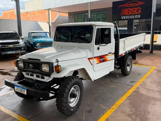 Toyota Band.Picape Chassi Curto Diesel