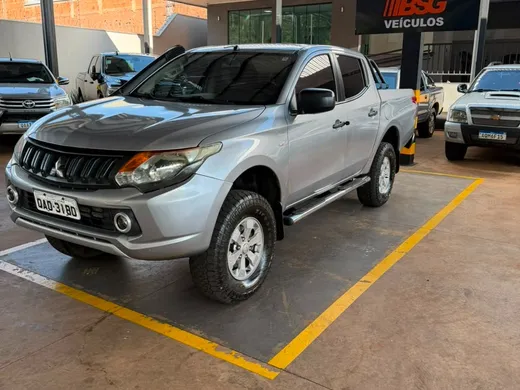 Mitsubishi L200 Triton Sport GLX 2.4 CD Diesel Mec.