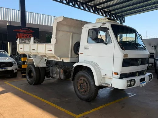 VOLKSWAGEN 12-140 3-Eixos 2p (diesel)