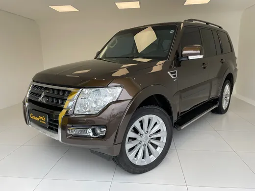 Mitsubishi Pajero HPE Full 3.2 4x4 T.I.Dies. 5p Aut