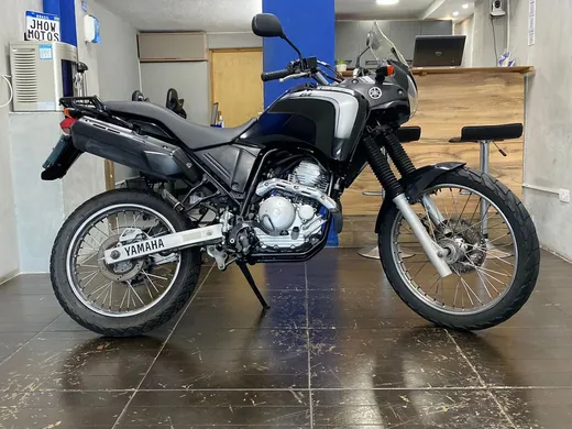 YAMAHA 250