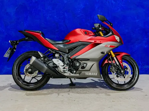 YAMAHA YZF R-3 321/ABS