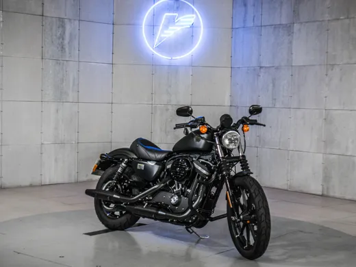 Harley XL 883N IRON
