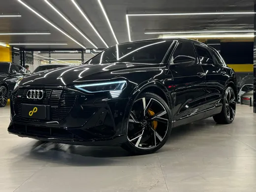 Audi E-TRON Performa. Black Aut. (Elétrico)