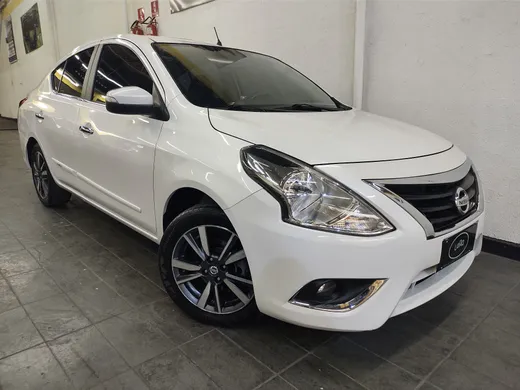 Nissan VERSA UNIQUE 1.6 16V FlexStart 4p Aut.