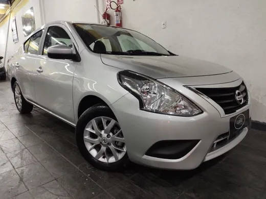 Nissan VERSA SV 1.6 16V FlexStart 4p Aut.