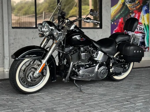 Harley SOFTAIL DELUXE  FLSTN