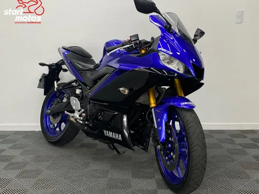 YAMAHA YZF R-3 321/ABS