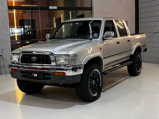 Toyota Hilux CD SRV 4x4 3.0 8V 116cv TB Diesel