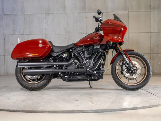 Harley LOW RIDER ST