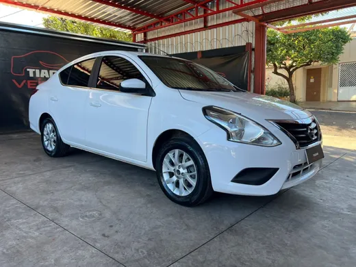 Nissan VERSA SV 1.6 16V FlexStart 4p Aut.