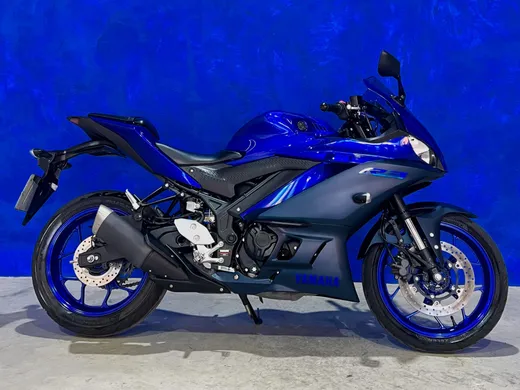 YAMAHA YZF R-3 321/ABS