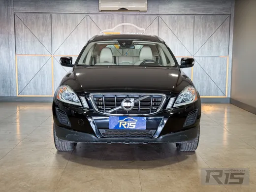 Volvo XC 60 T-8 MOMENTUM 2.0 (Híbrido)