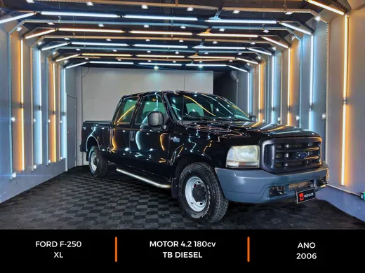 Ford F-250 XL 4.2 180cv CD TB Diesel