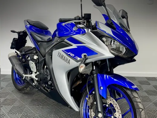 YAMAHA YZF R-3 321/ABS