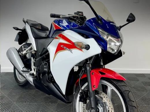 HONDA CBR 250R