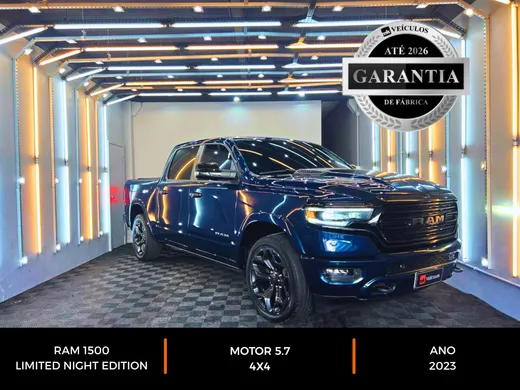 RAM 1500 LIMITED NIGHT EDITION 5.7 4x4 Aut.